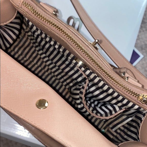 CROSS BODY PURSE w STRAPS - Picture 5 of 5